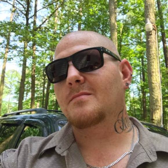 Meet your Posher, Alex - Picture 1 of 1